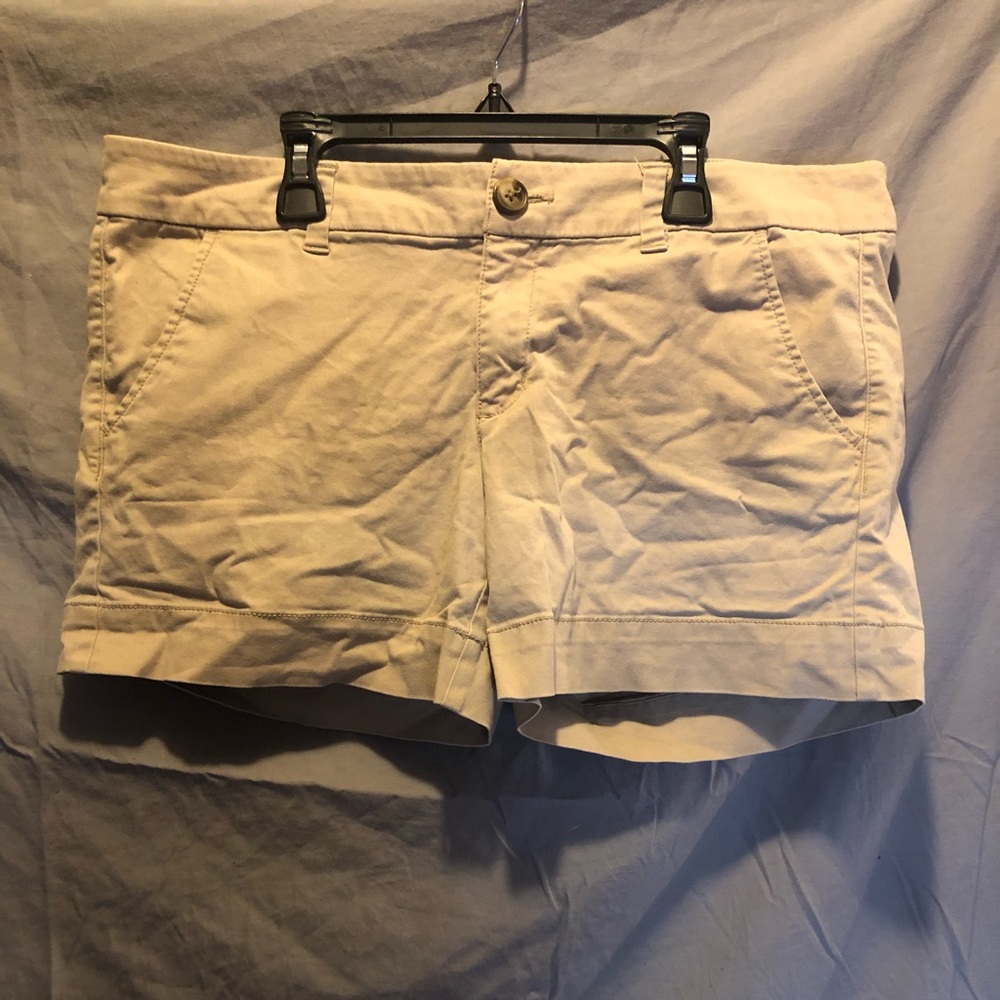 🦅GREAT DEAL👀American Eagle Outfitters khaki shorts MIDI stretch size12